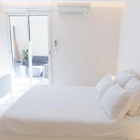 Cannes: Superbe De Type T2 Pour 4 Pers Apartment *