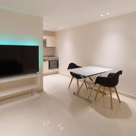 Apartment Cannes: Superbe De Type T2 Pour 4 Pers *