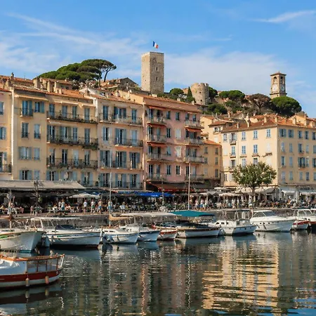 Cannes: Superbe De Type T2 Pour 4 Pers