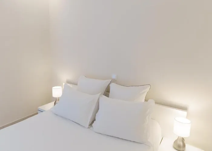 Cannes: Superbe De Type T2 Pour 4 Pers * Cannes